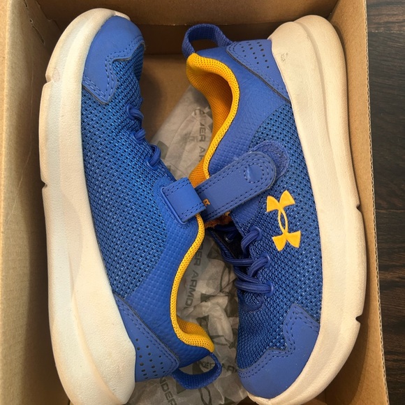 Under Armour UA BPS Assert 6 in Orange and Blue - Picture 2 of 5